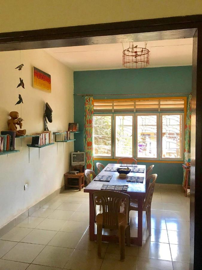 Homestaystudio62 Jinja Exteriör bild